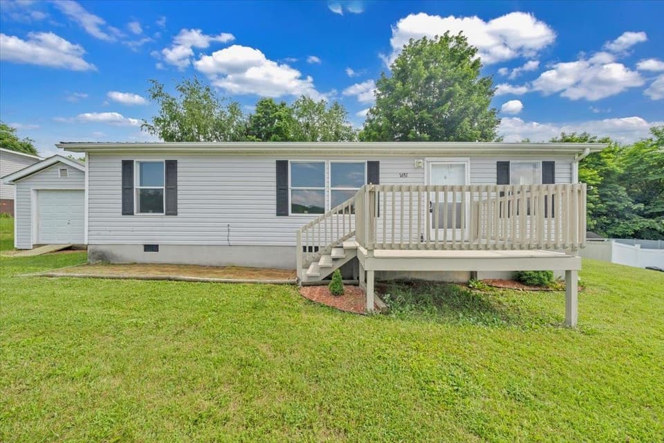 1631 Blue Spruce Drive, photo 32 of 33