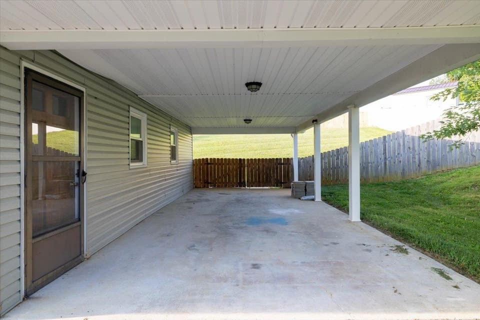 870 Cambria Street NW, photo 27 of 40