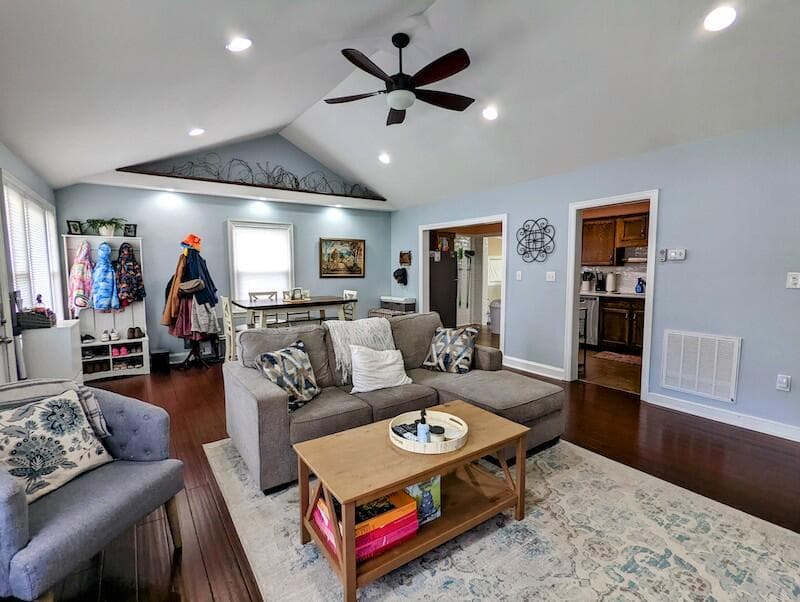 403 Lester Street, photo 33 of 38