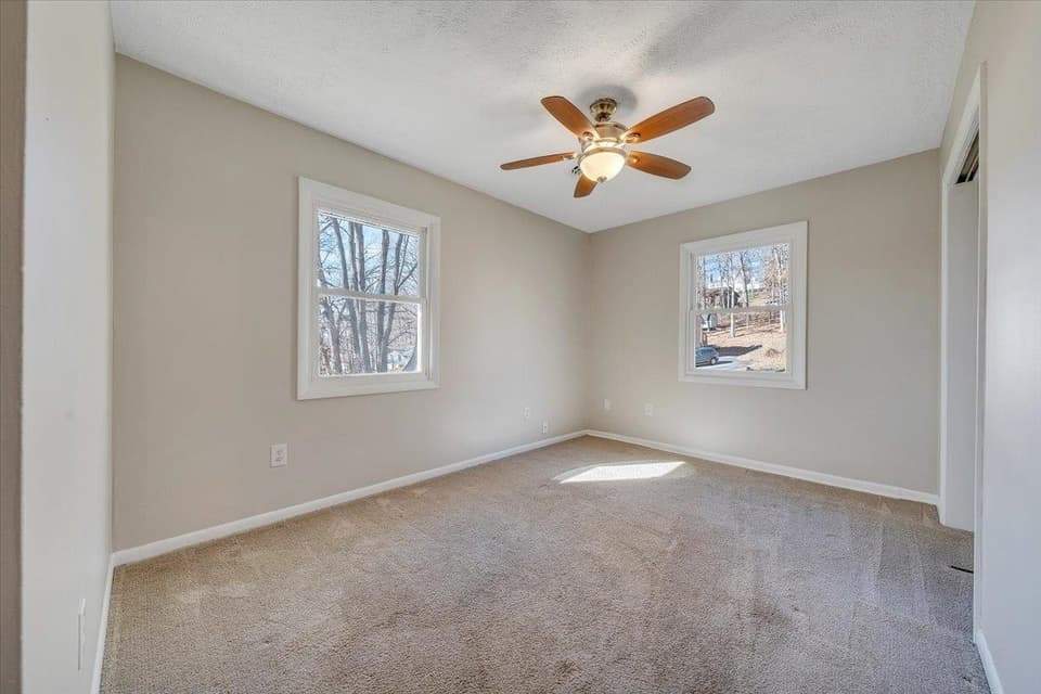1100 Flint Drive, photo 21 of 40
