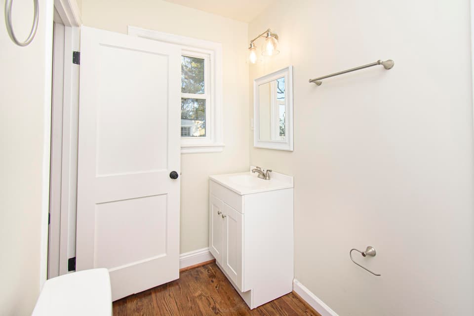 17 Lee Hy Ct, photo 18 of 38
