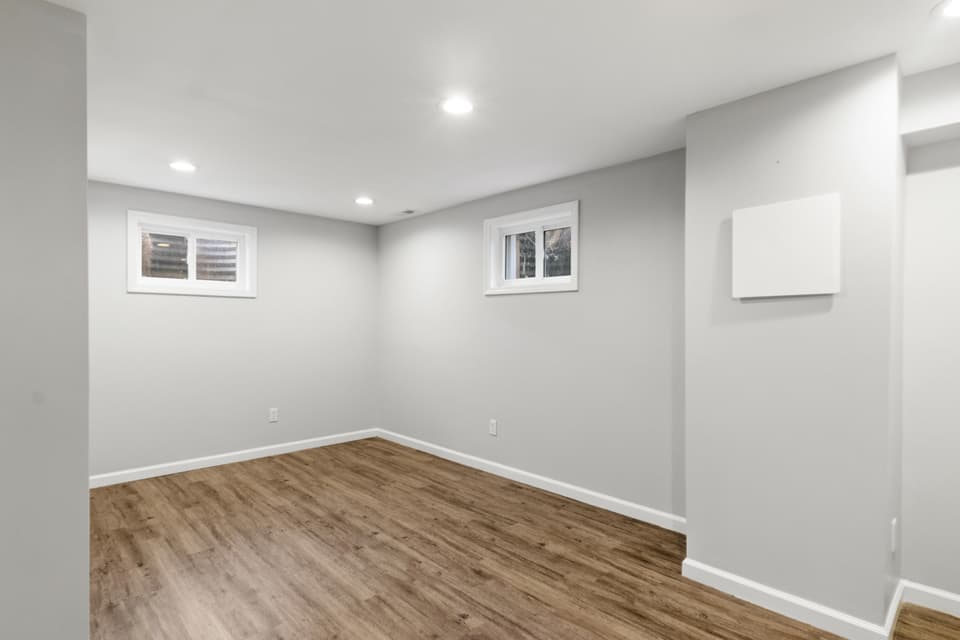 4090 Roanoke Street, photo 25 of 40