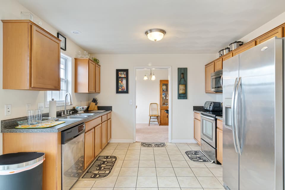 535 Keystone Drive, photo 12 of 40