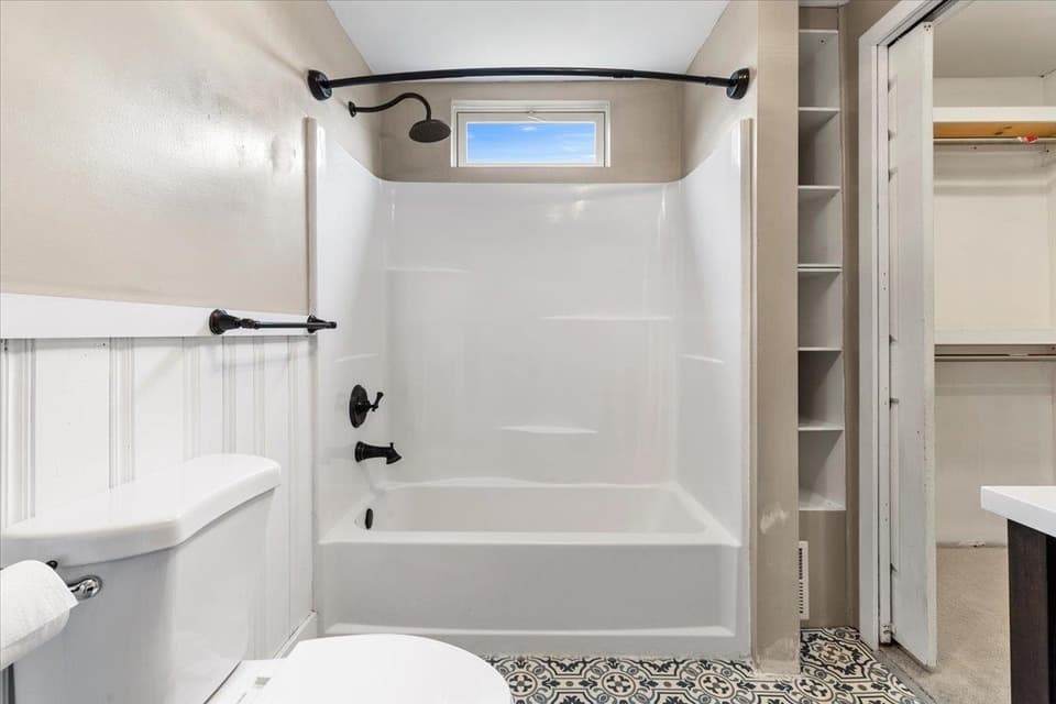 690 Harless Street, photo 28 of 40