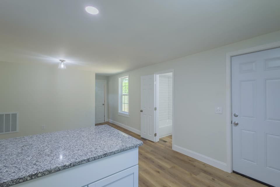 630 School Lane, photo 11 of 33
