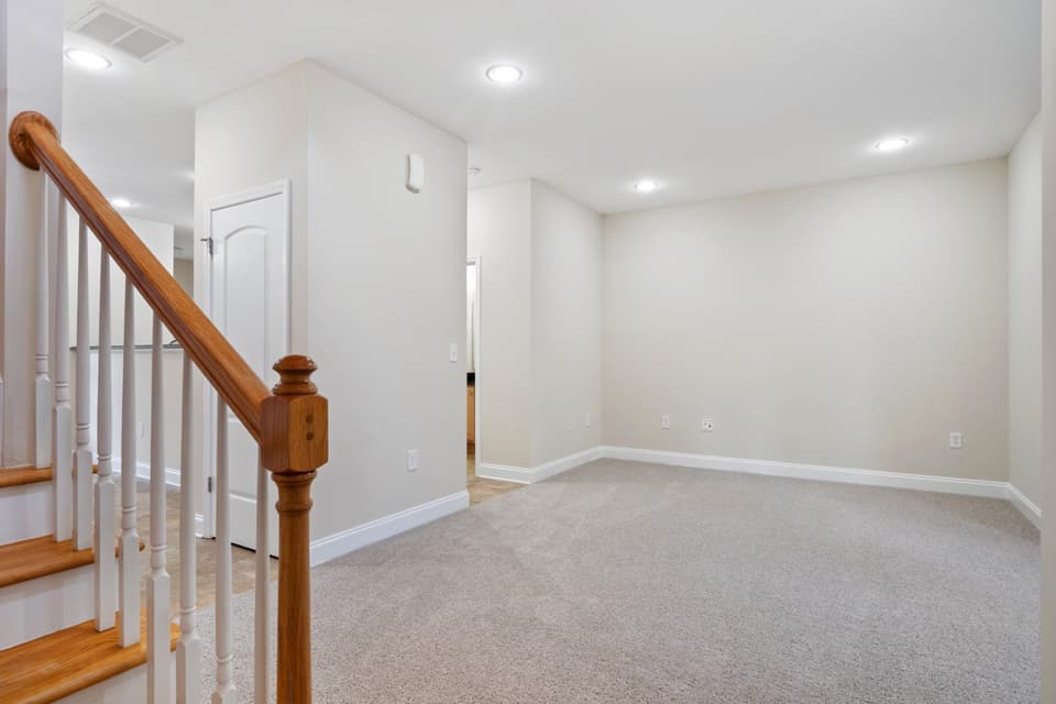 135 Phoenix Boulevard, photo 6 of 40