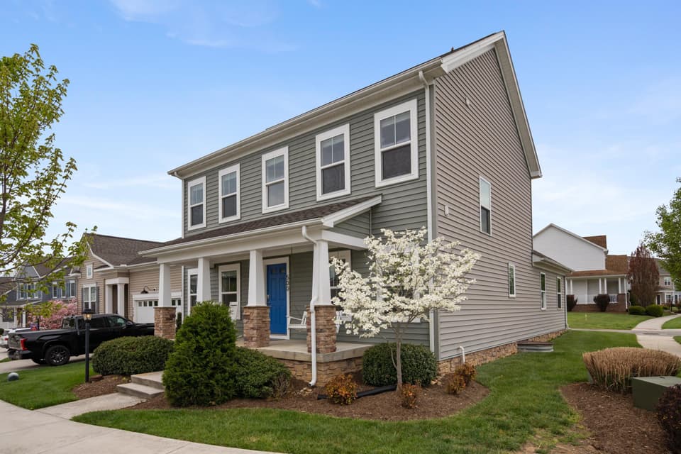 500 Dew Drop Lane, photo 2 of 40
