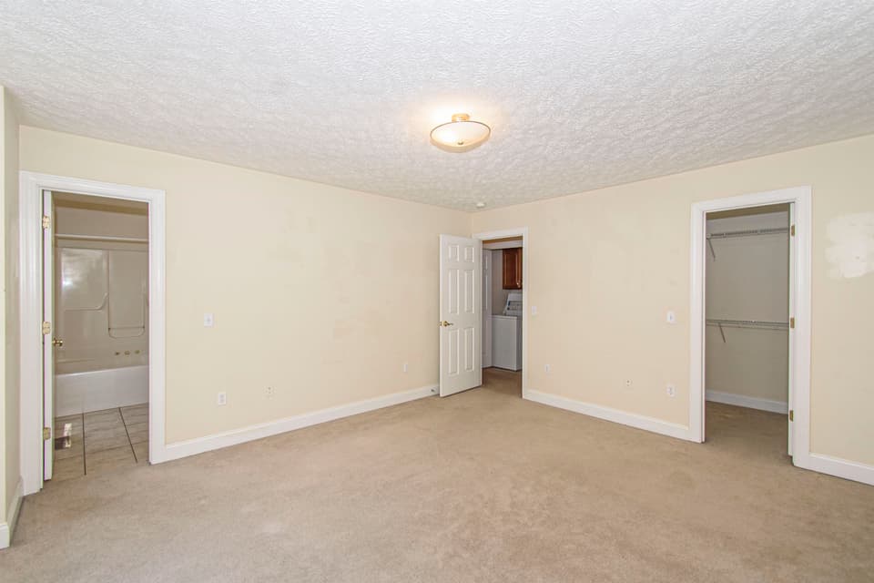 855 Oak Tree Boulevard, photo 21 of 31