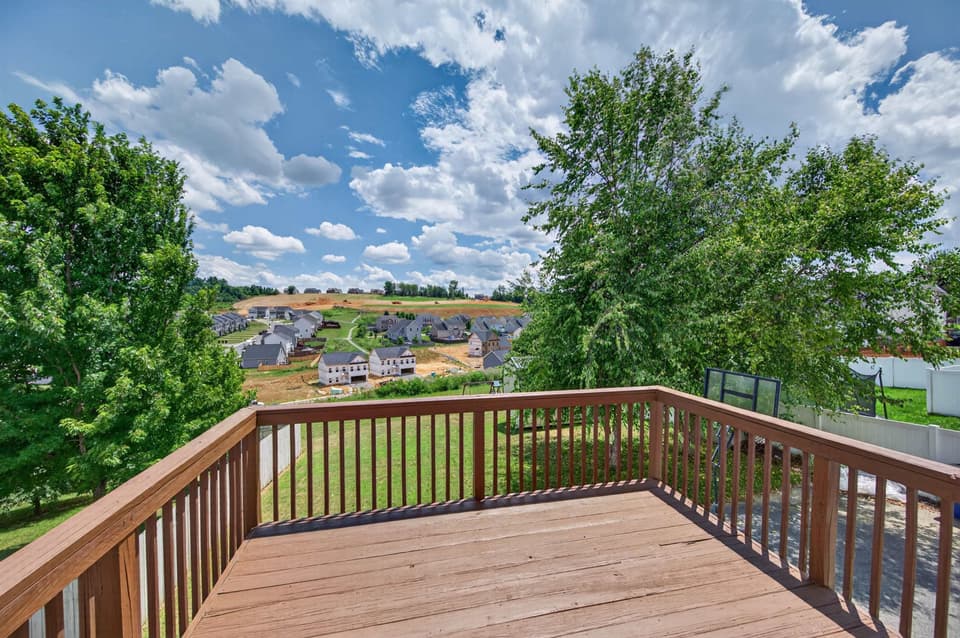 230 Chelsea Loop, photo 10 of 40
