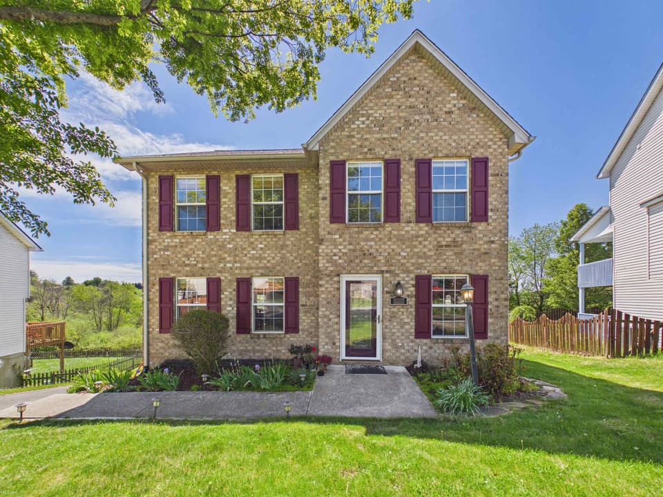 215 Sequoia Circle NW, Christiansburg, VA
