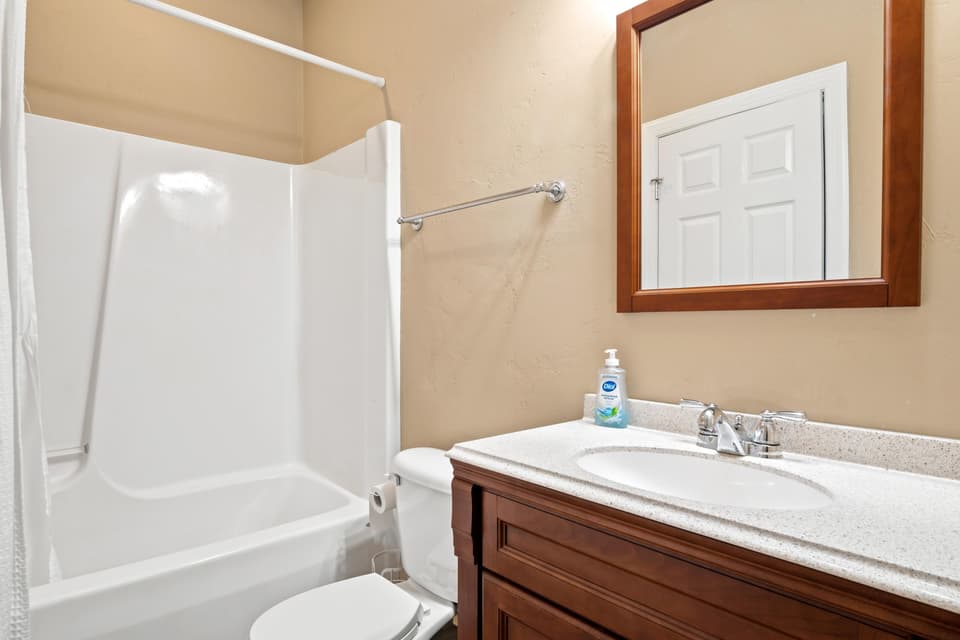 925 Brooklyn Avenue, photo 36 of 40