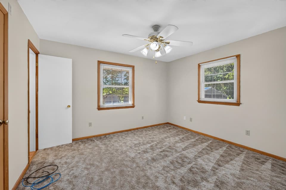 350 Teel Street, photo 33 of 40