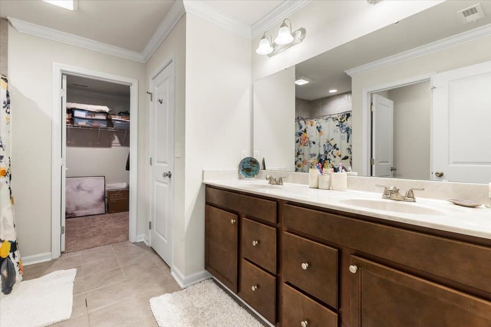 980 Holland Loop NW, photo 33 of 40