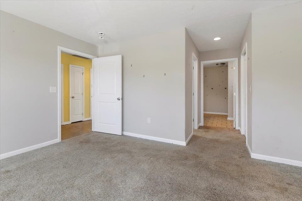 2100 Glade Drive SE, photo 13 of 40