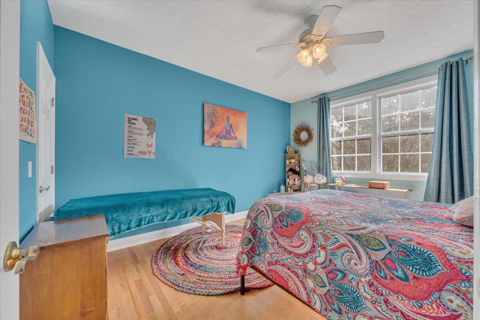 935 Oak Tree Boulevard, photo 16 of 32