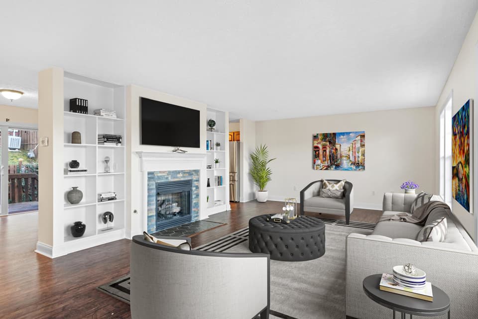 560 Oak Tree Boulevard, photo 6 of 40