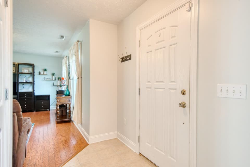 40 Little John Circle NE, photo 9 of 40