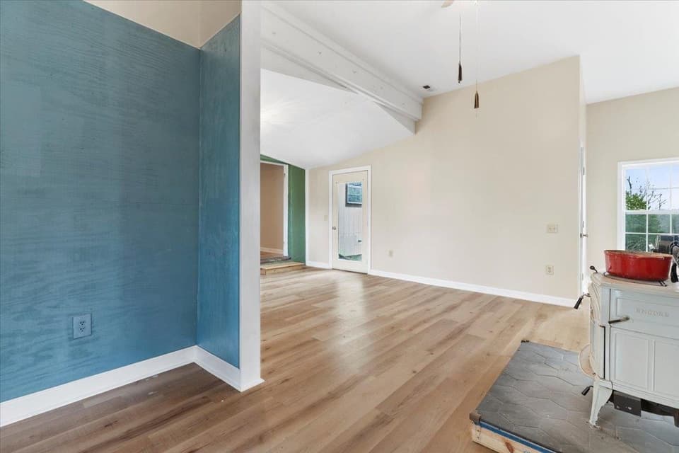 3465 Thrush Road, photo 4 of 40
