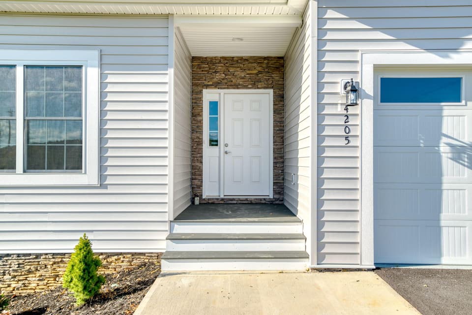 4205 Stanley Road, photo 11 of 37