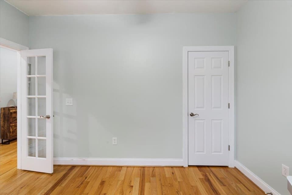 300 Roudabush Drive NW, photo 8 of 40