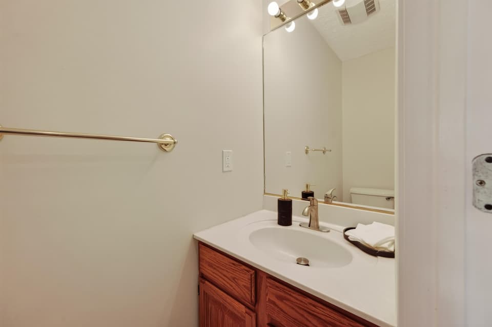 230 Silver Leaf Drive, photo 28 of 40
