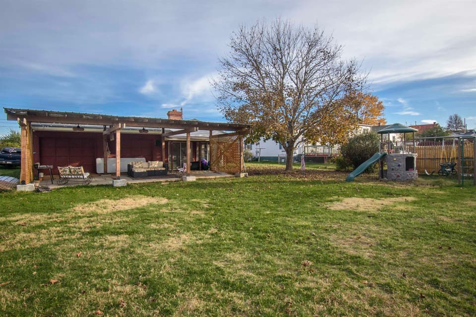 16 Alleghany Street SE, photo 9 of 40