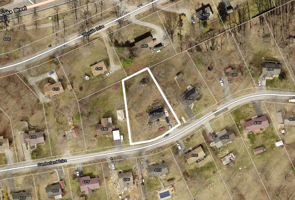 4320 Cumberland Dr SE, photo 2 of 40