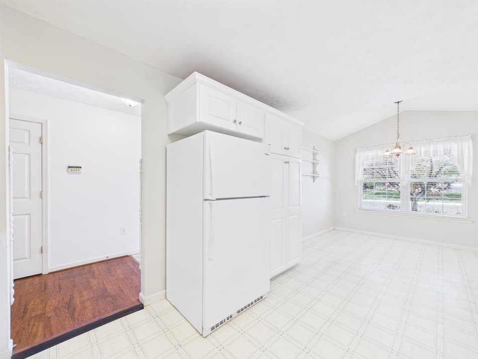 218 Wheatland Court, photo 10 of 29