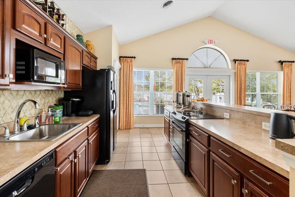 190 Revolution Circle Unit 374, photo 33 of 40