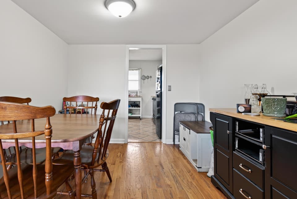 630 Cambria Street NW, photo 8 of 28