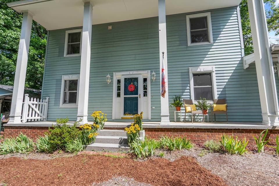 1160 Sherwood Drive, photo 11 of 40