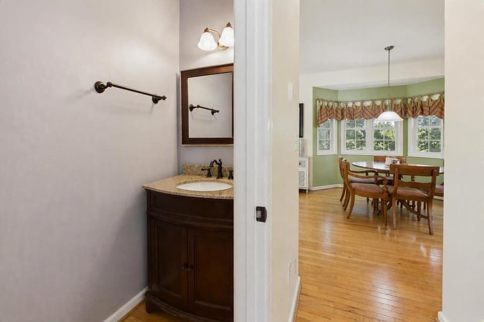 1130 Crosscreek Drive, photo 29 of 40