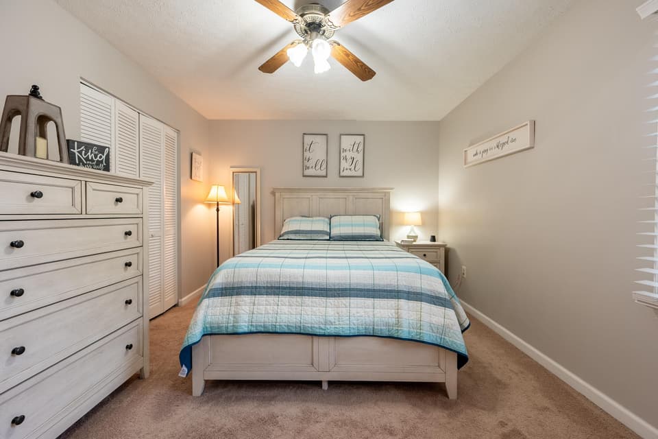 315 Cherokee Drive Unit A, photo 23 of 40