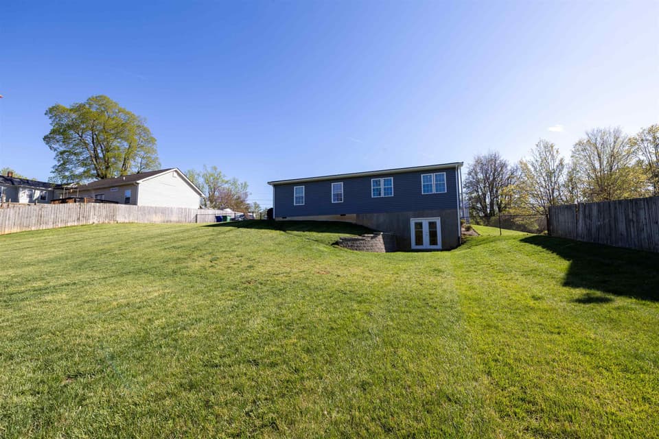 620 Stone Street, photo 28 of 34
