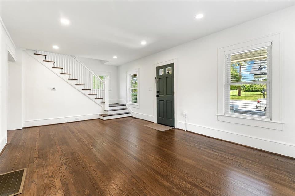 612 E Main Street, photo 24 of 40