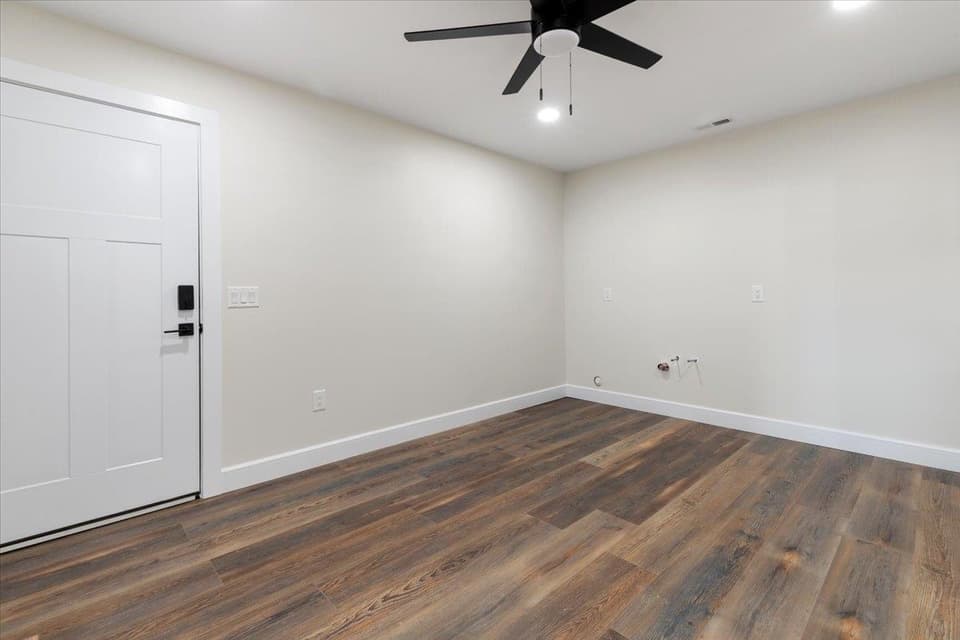 1045 Beaver Drive, photo 35 of 40