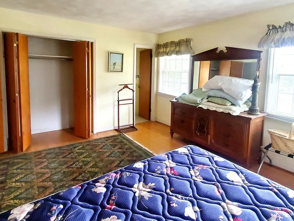 495 Simmons Road, photo 6 of 18
