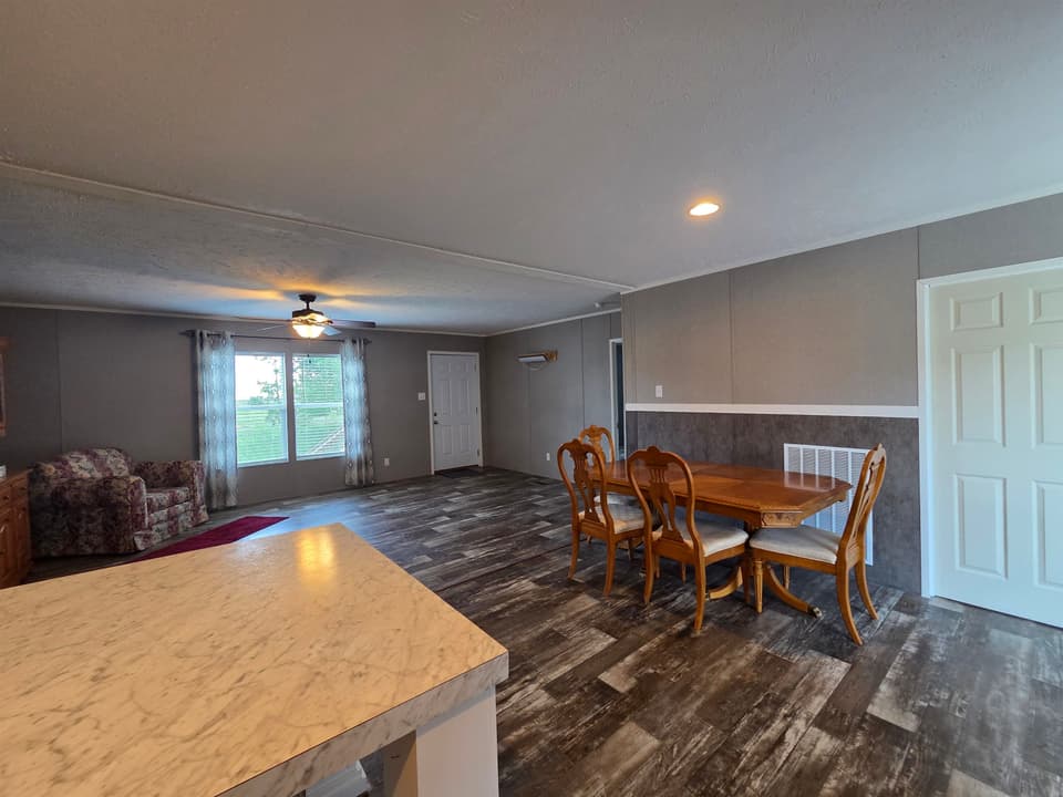 80 Boxwood Drive, photo 14 of 40