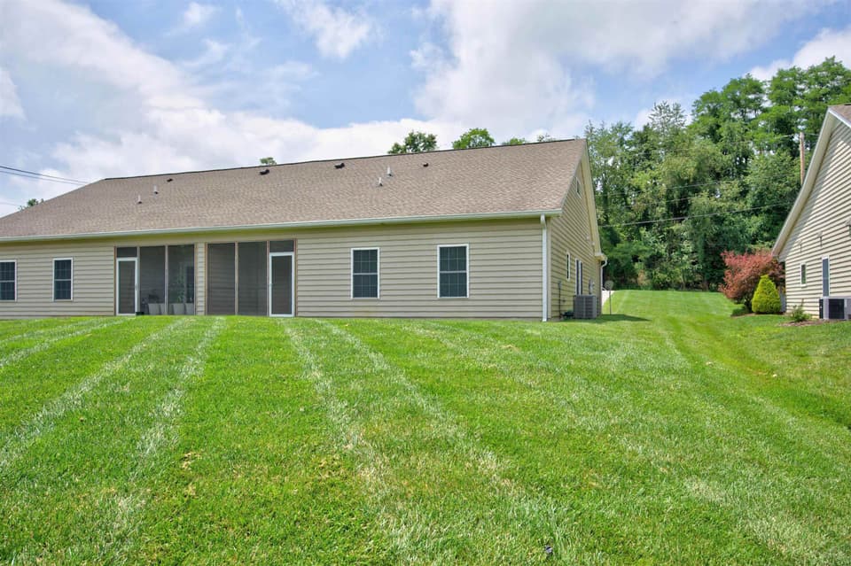 163 Walters Drive, photo 33 of 40