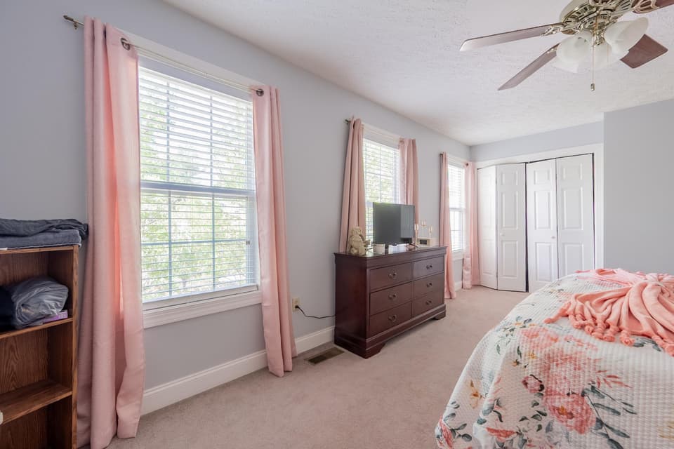 405 Silver Leaf Drive, photo 26 of 36