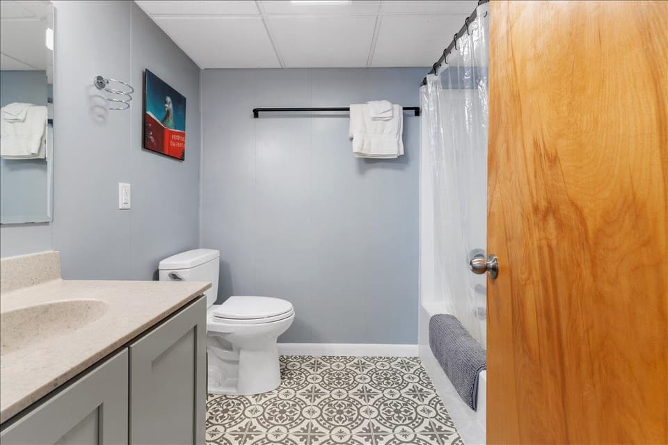 180 Henley Drive, photo 40 of 40