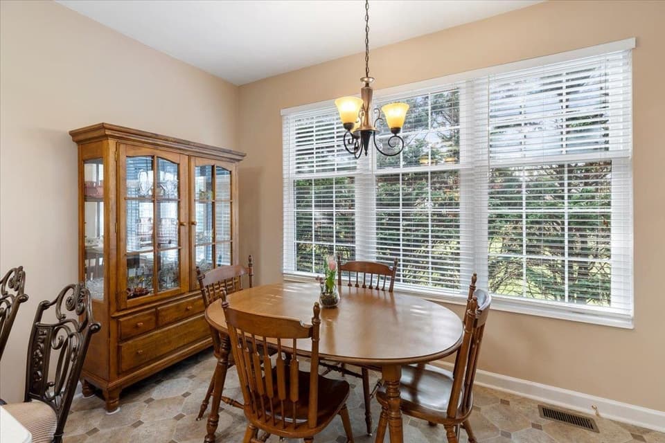 150 Slate Creek Drive NW, photo 14 of 40