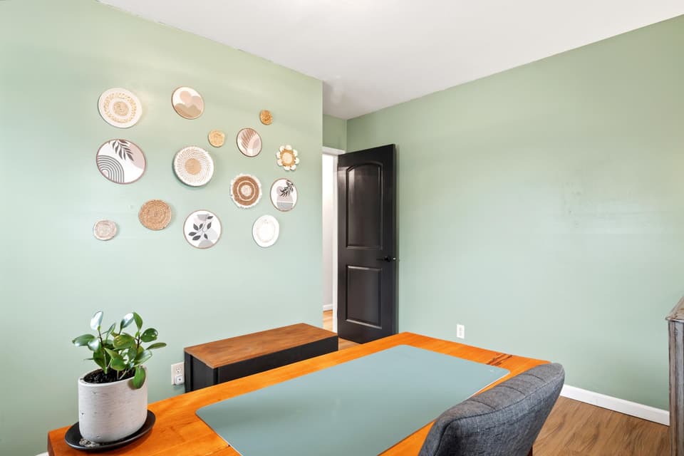 255 Fisher Street SE, photo 23 of 40