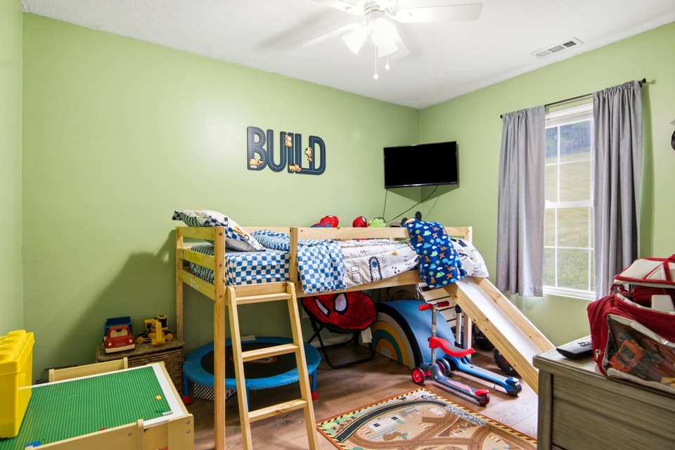 479 Smith Creek Road, photo 25 of 40