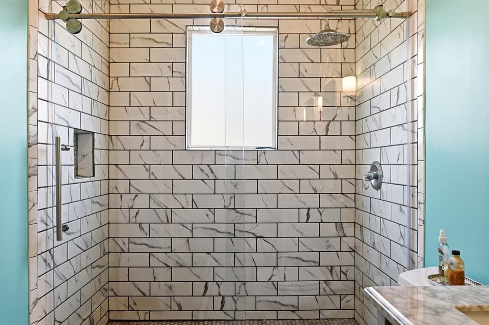 202 S Franklin Street, photo 18 of 40