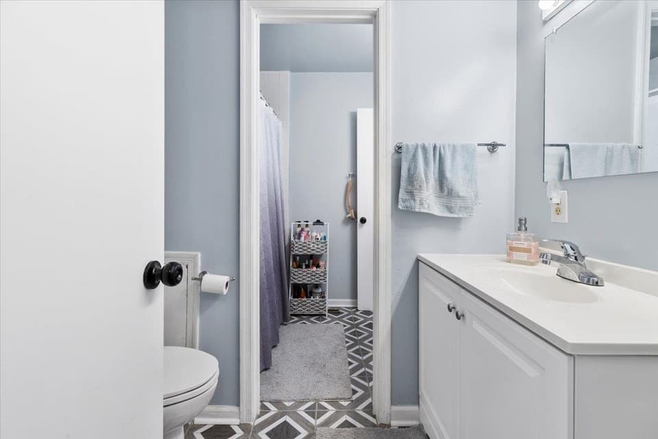 229 Lester Place, photo 30 of 40