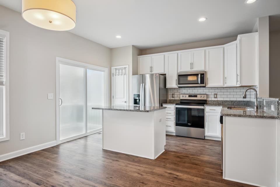 340 Hamilton Avenue NW, photo 15 of 40