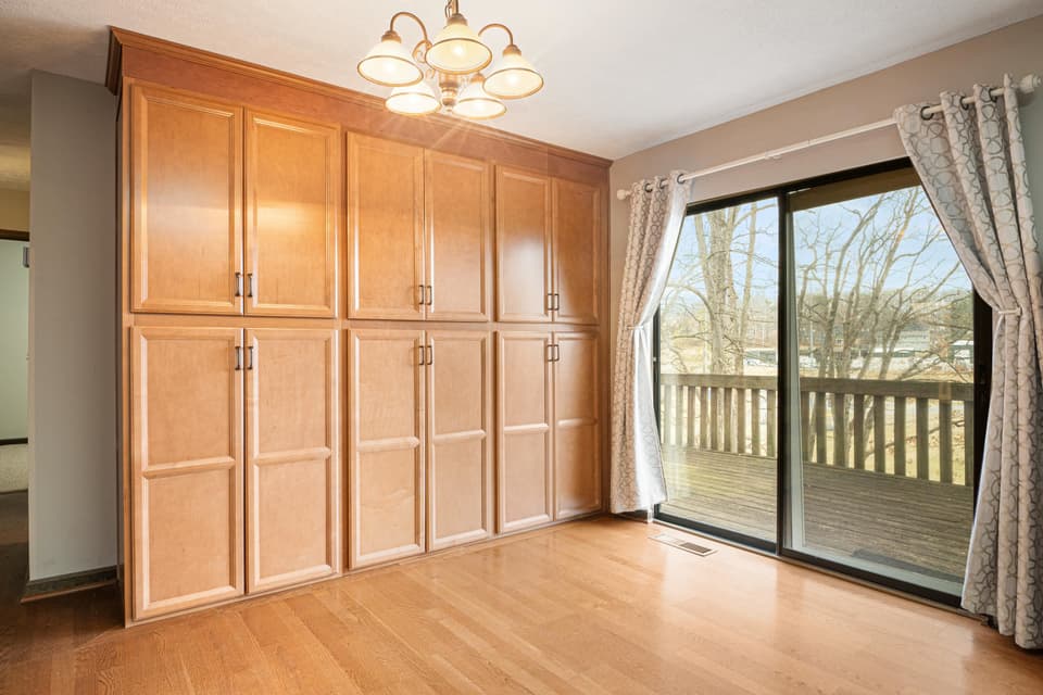 395 Arrowhead Trail, photo 13 of 40