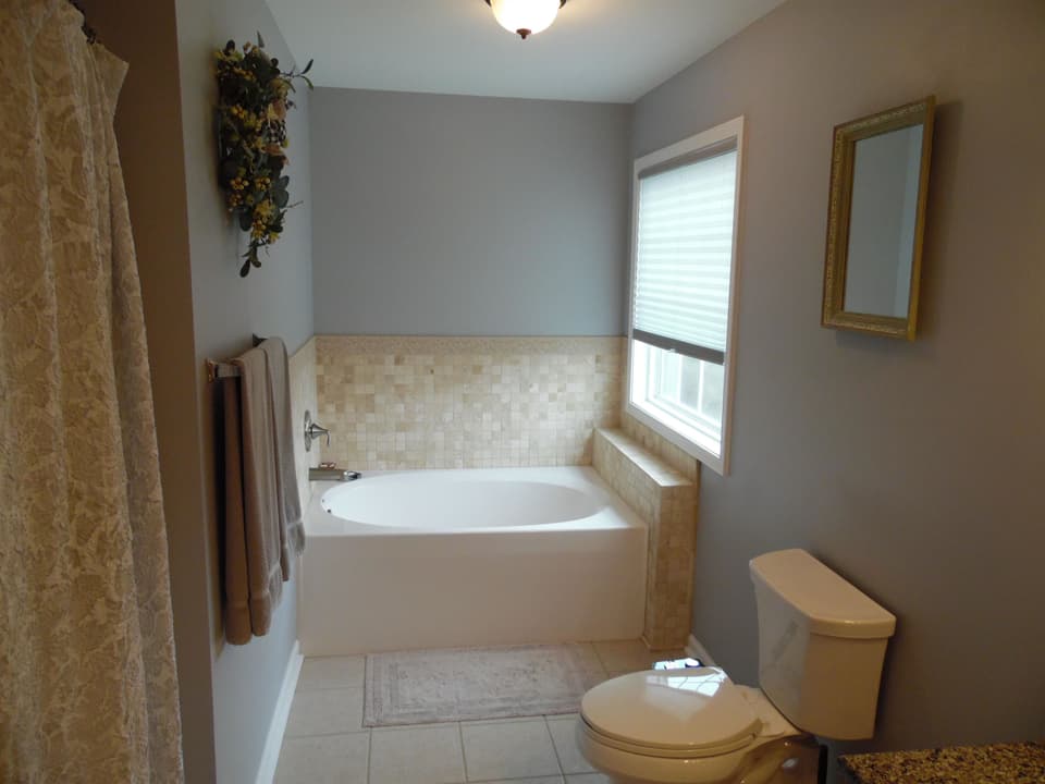 635 Keystone Drive NW, photo 14 of 22