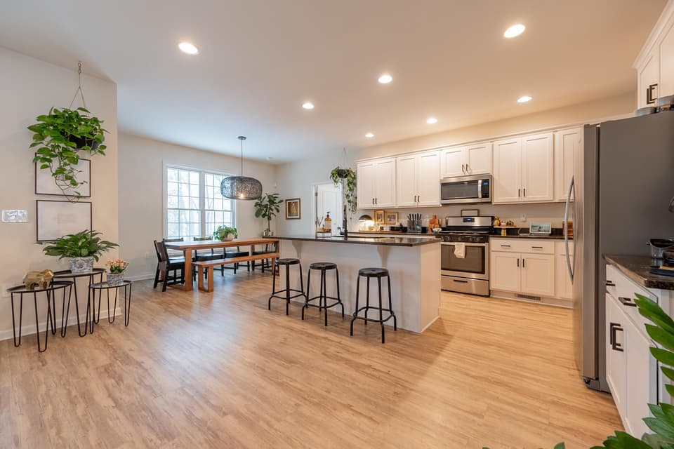 1350 Flint Drive, photo 18 of 40